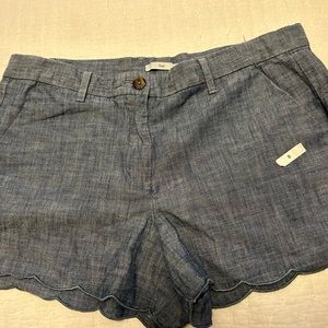 GAP women’s shorts